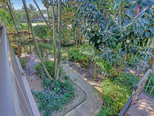 Building Photo - 6552 Chasewood Dr