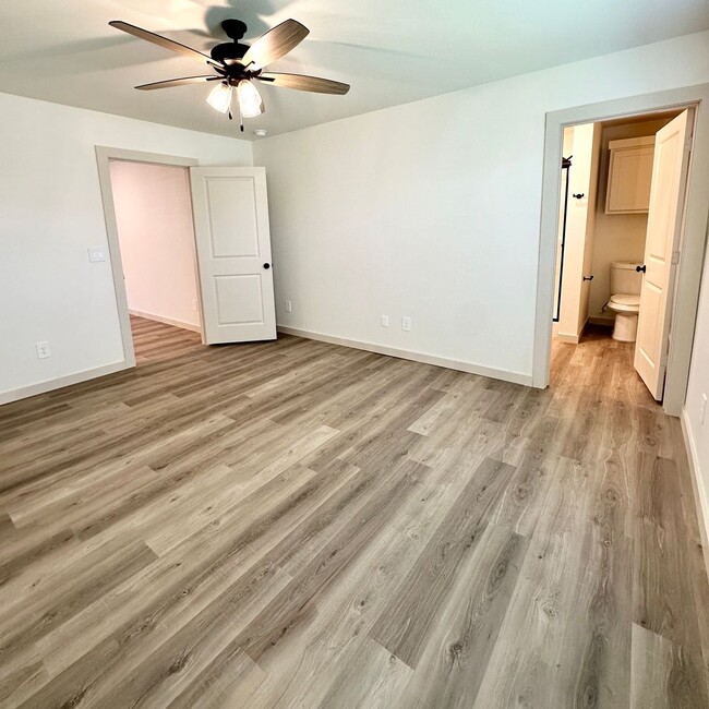 Building Photo - Brand New Build Located In Elm Meadows!