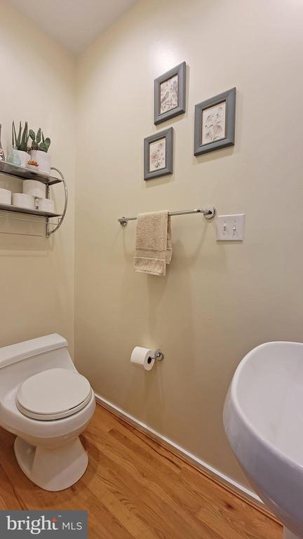 Building Photo - 2010 N Westmoreland St