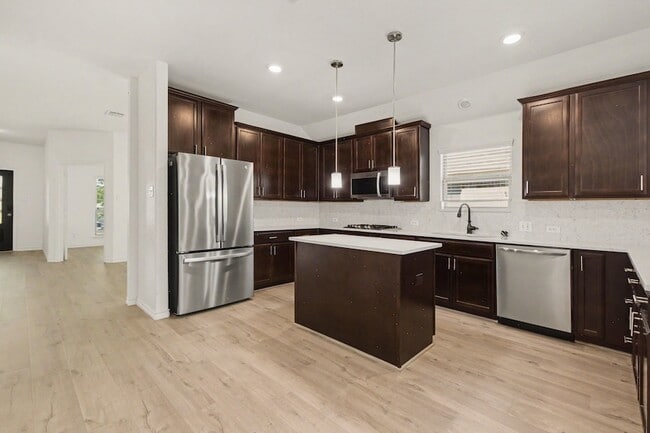 Building Photo - 10020 Levelland Pl