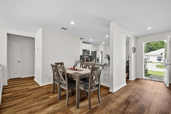 Building Photo - 70 Pebble Beach Dr
