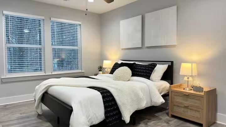 Building Photo - 2393 Highpoint Rd