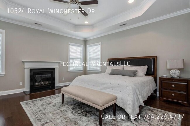 Building Photo - 10524 Royal Winchester Dr