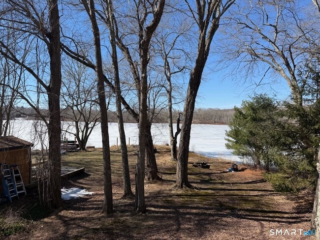 Building Photo - 45 Lakeside Dr