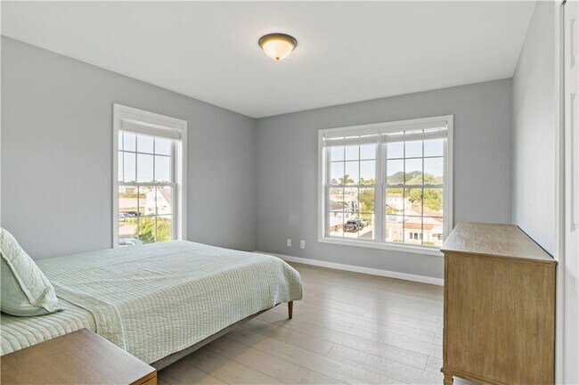 Building Photo - 11 Defelice Rd