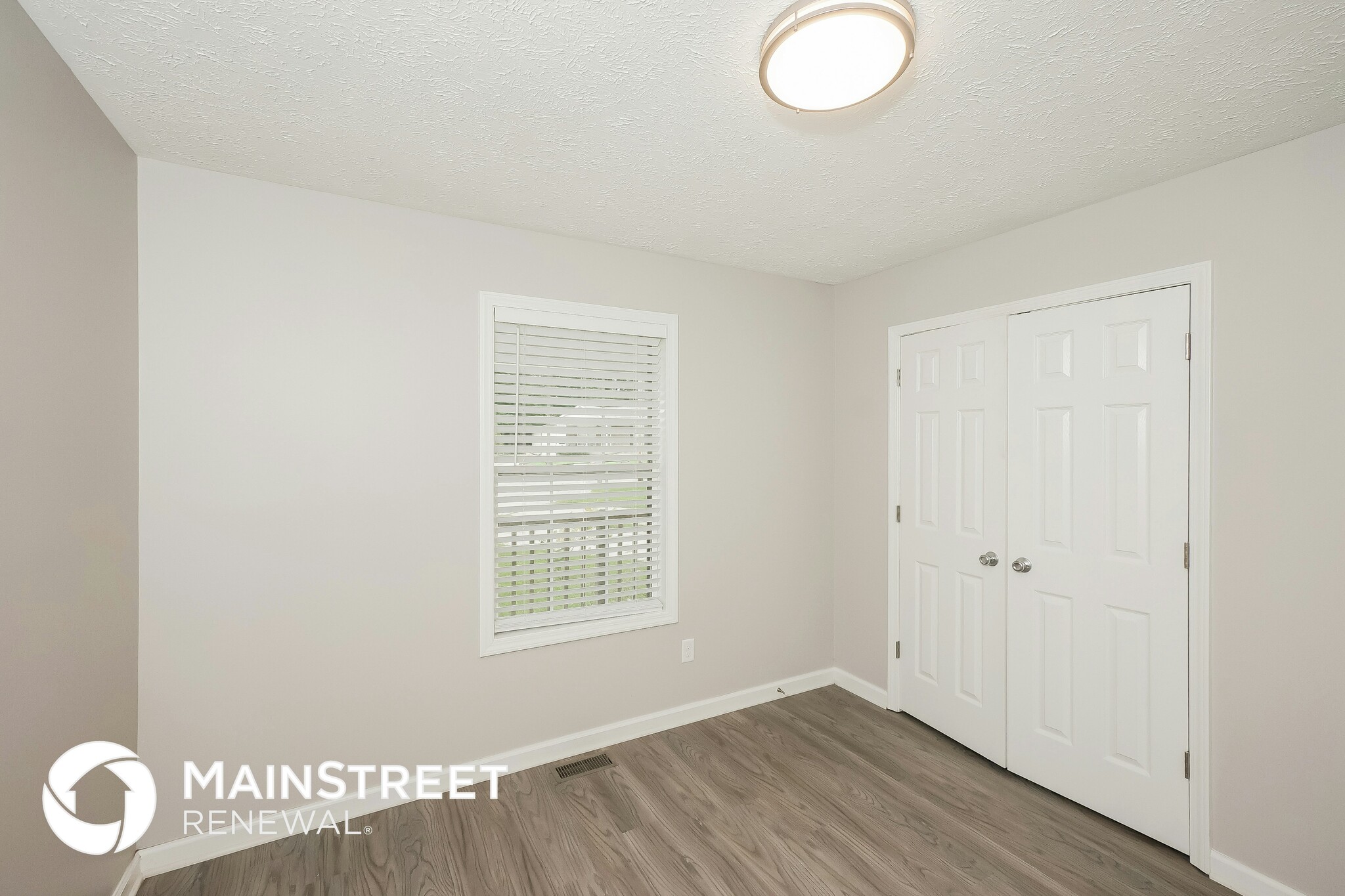 Building Photo - 806 Tin Dor Way