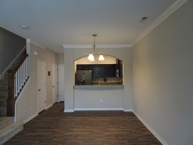 Building Photo - Nice 2 bedroom condo in Promenade@5, Williamsburg for rent.