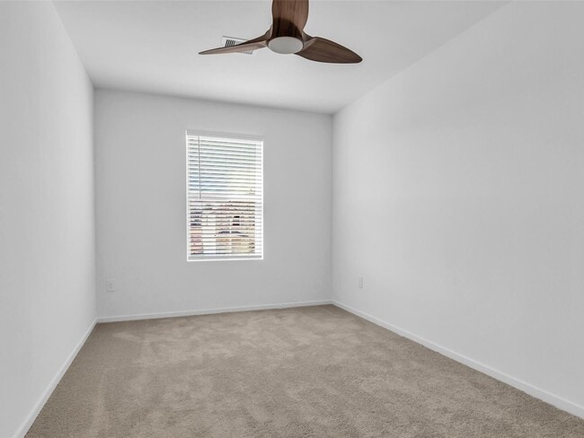 Building Photo - 25344 Carnation Ct