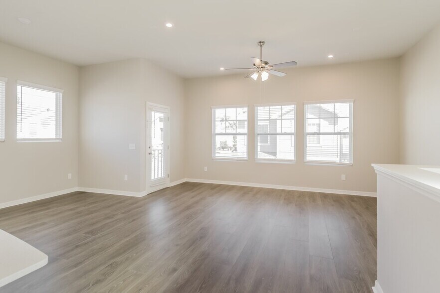 Building Photo - 4618 Socrates Wy