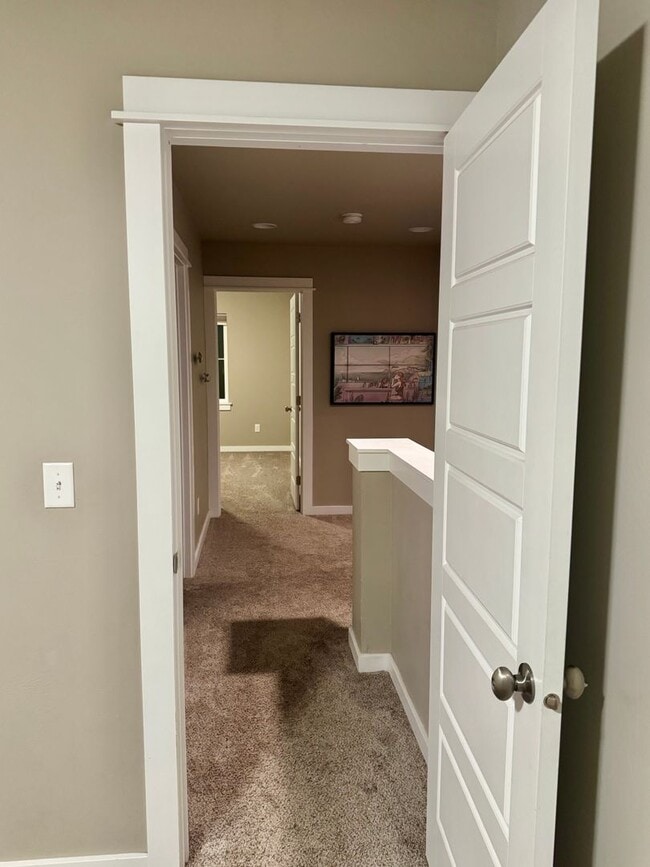 Building Photo - Chic & Comfortable 3-Bed Home in Bozeman’s King Arthur Park