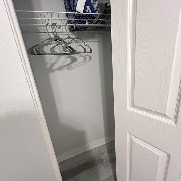 Building Photo - 4584 Tamarind Dr