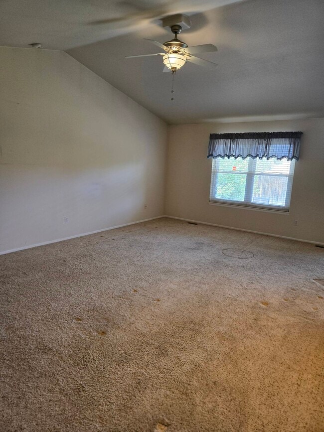 Building Photo - 306 High Meadows Way