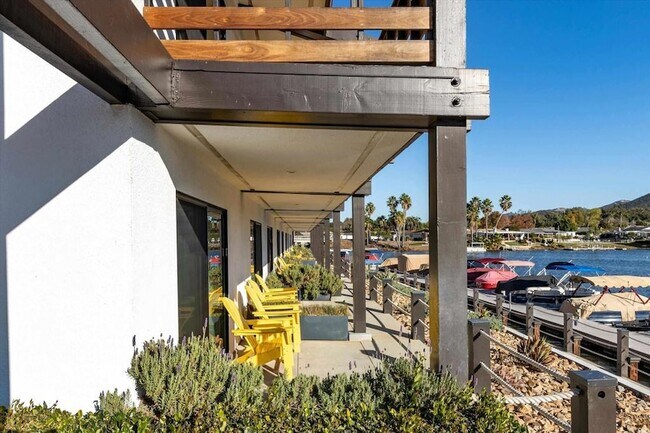 Building Photo - 1304 San Julian Dr