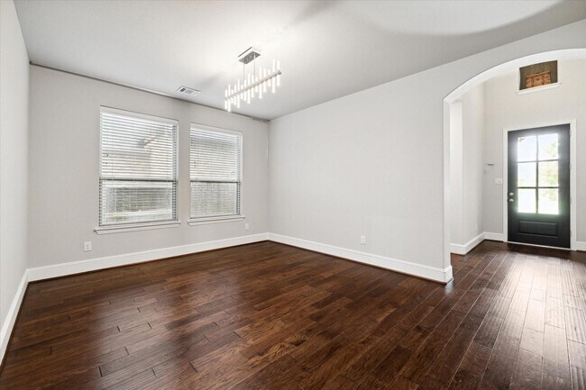 Building Photo - 1010 Bat Hawk Ct