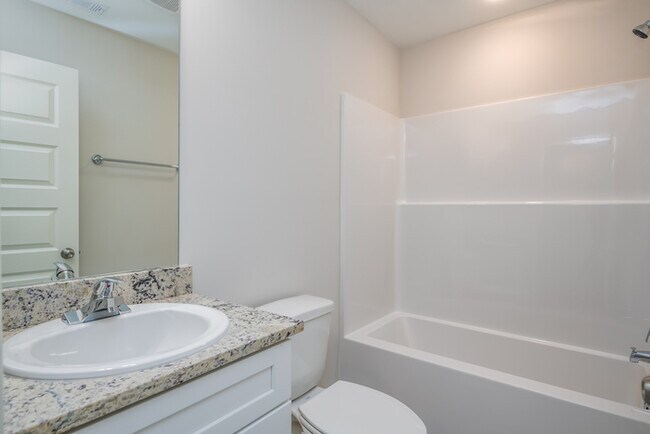Building Photo - 246 Brownstone Loop