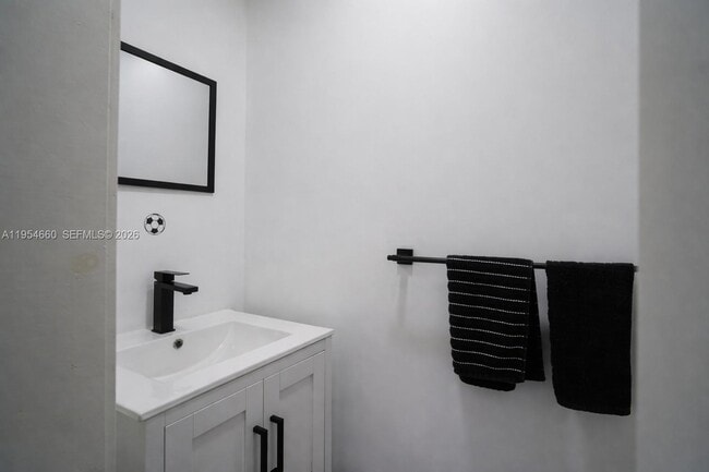 Building Photo - 3200 Coral Springs Dr