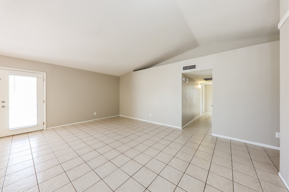 Building Photo - 9632 W El Caminito Dr