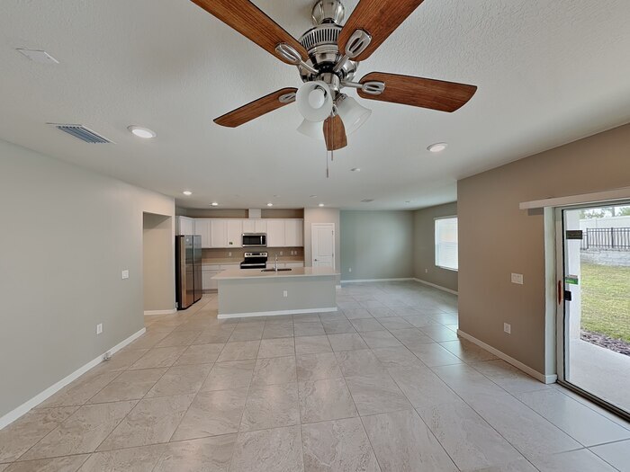 Building Photo - 837 Rivers Crossing St