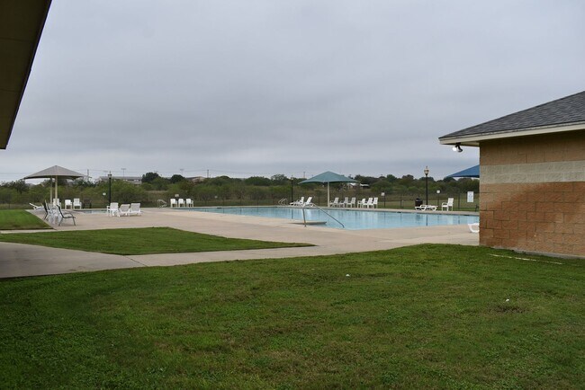 Building Photo - Temple Neighborhood with Community Pool an...