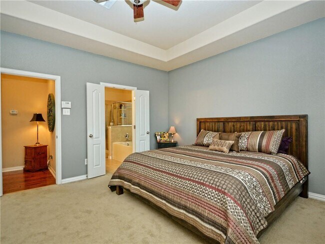 Building Photo - 1007 Boxwood Loop