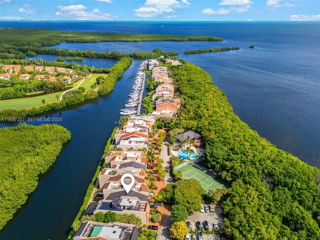 Building Photo - 6124 Paradise Point Dr