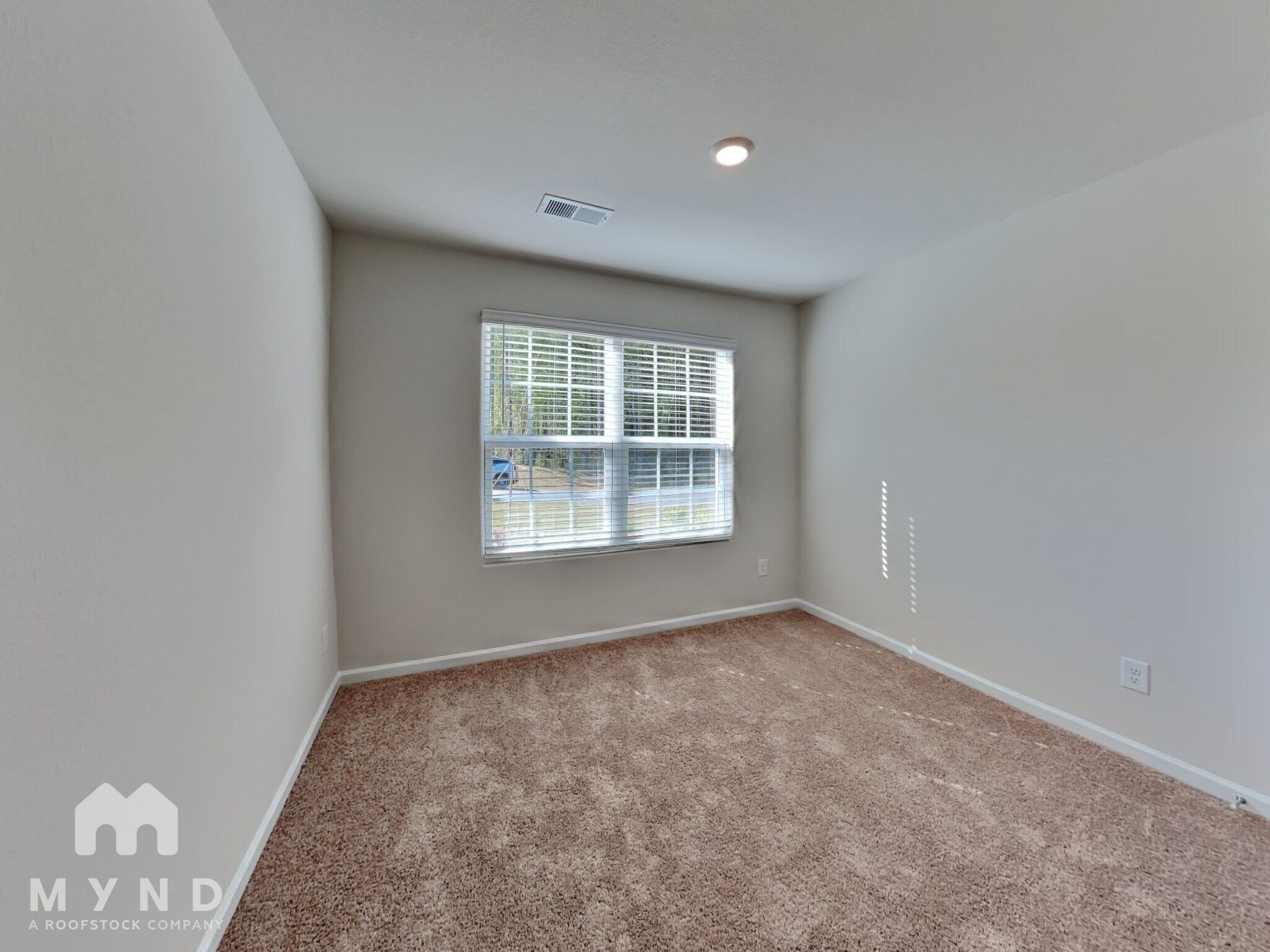 Building Photo - 155 Royal Mdw Dr
