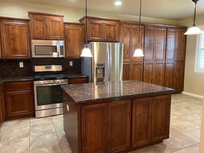 Building Photo - Home in Crocker Ranch gated community.