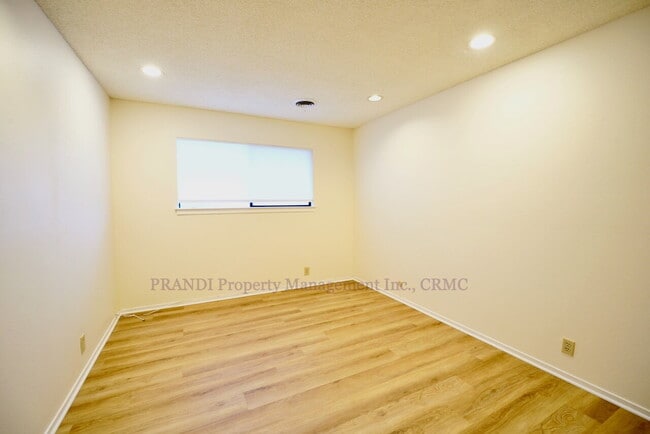 Building Photo - Rarely Available Sausalito Home with Amazing Views!