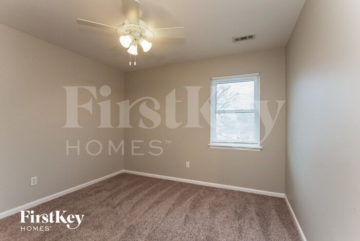 Building Photo - 11242 Kingfisher Dr