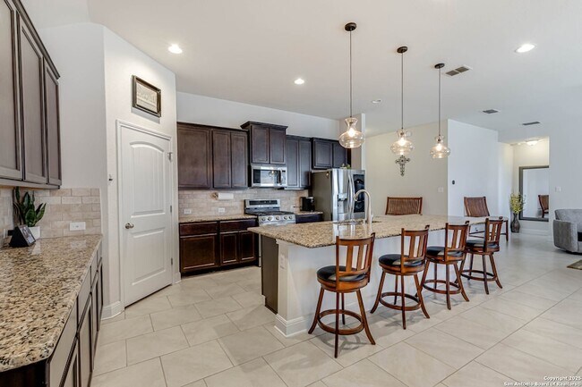 Building Photo - 8626 Pardner Ranch