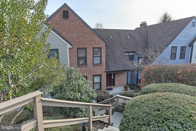 Building Photo - 1127 Wicklow Ct