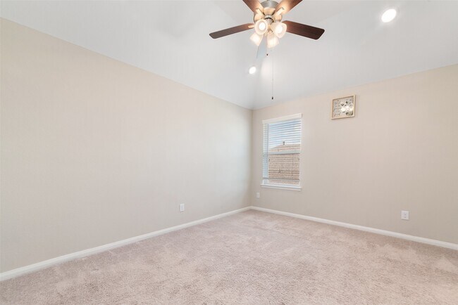 Building Photo - 1984 Highland Meadows Dr