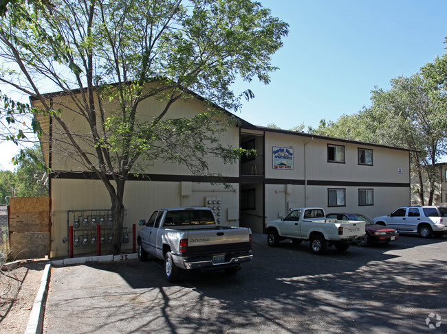 Primary Photo - Sunrise West Apartments