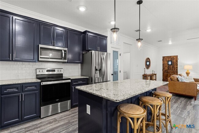 Building Photo - 1606 Flatland Trl