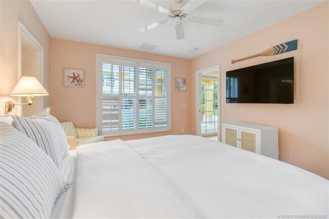 Building Photo - 485 S Beach Rd