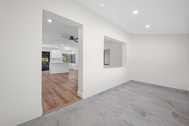 Building Photo - 1512 Fletcher St