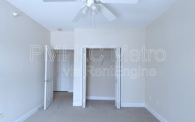 Building Photo - 11624 Tomahawk Creek Pkwy