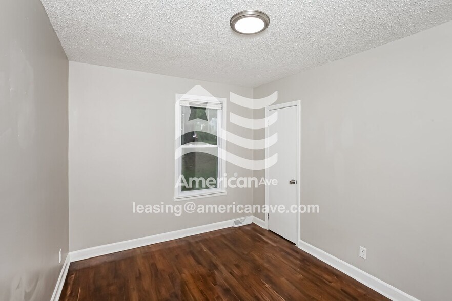 Building Photo - 217 Ferrell Dr