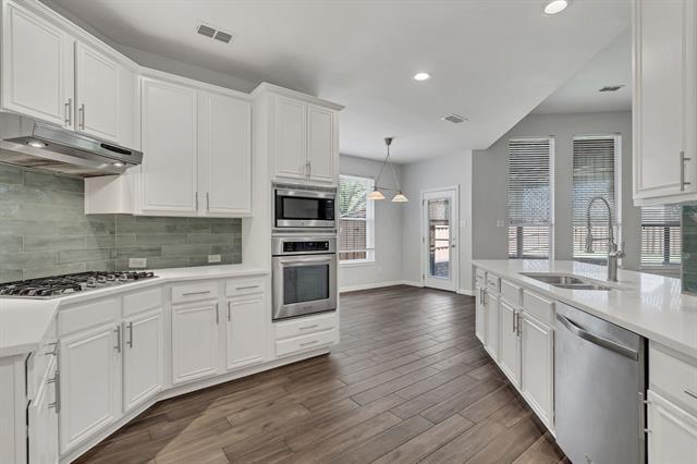 Building Photo - 1310 Blairwood Dr