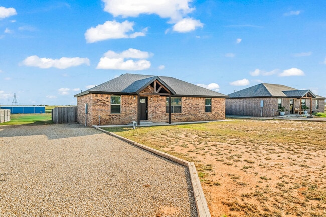 Primary Photo - 4008 East F M 1729