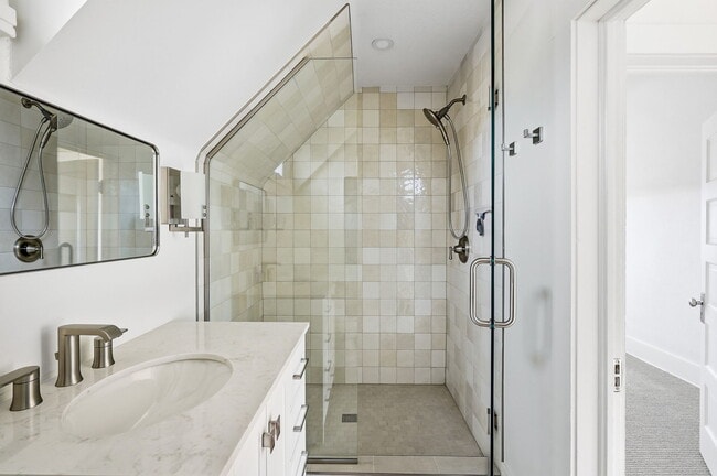 Building Photo - 730 Inca St