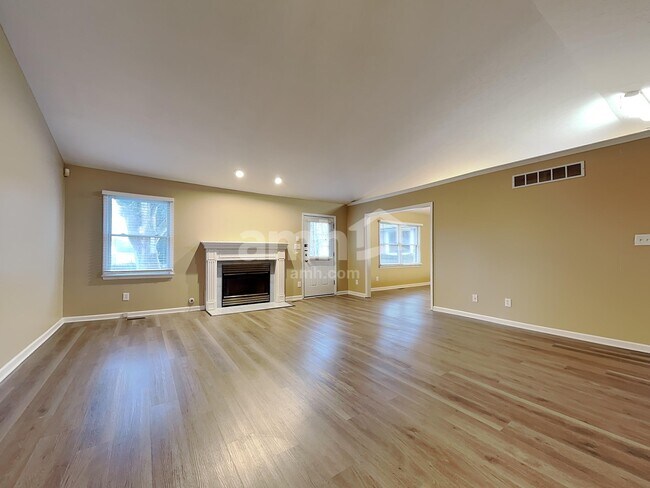 Building Photo - 510 Arlington Dr