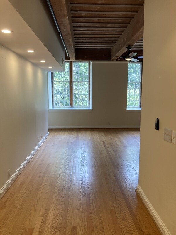 Building Photo - 49 Bancroft Mills Rd