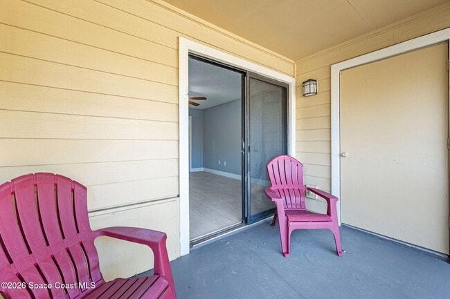 Building Photo - 225 S Tropical Trail