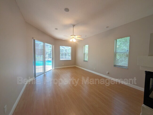 Building Photo - 10411 Riverburn Dr