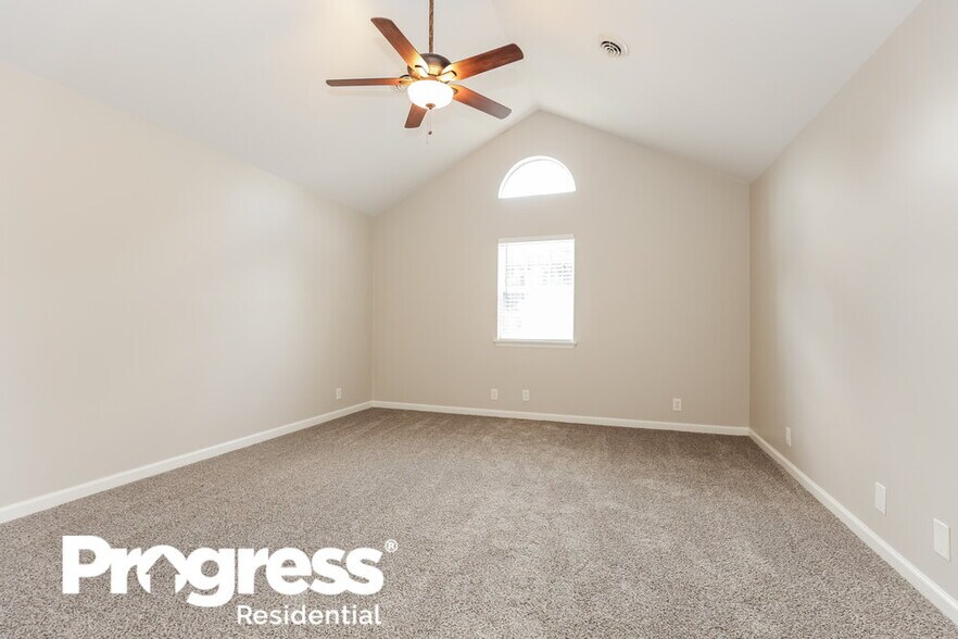 Building Photo - 3049 Brantley Dr