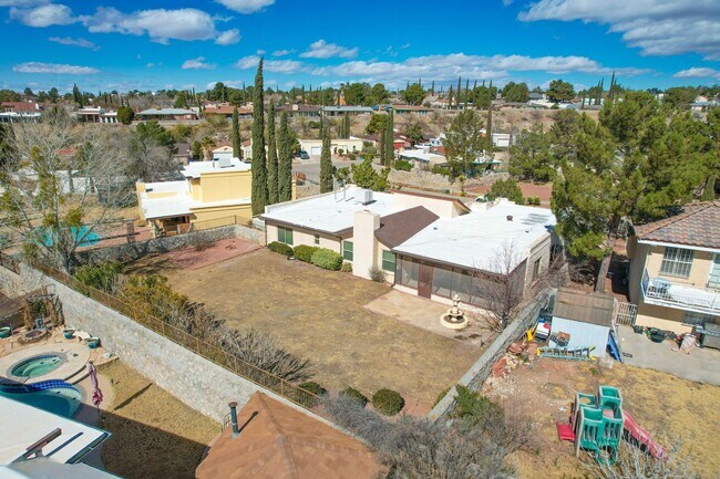 Building Photo - Beautiful 1-story southwestern-style home in west El Paso