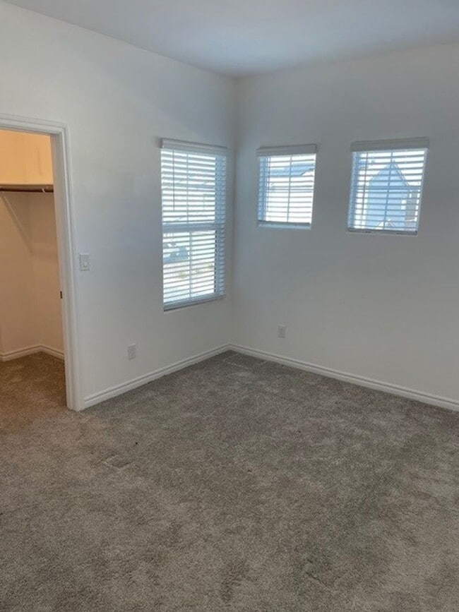 Building Photo - 7022 Noah Raven St