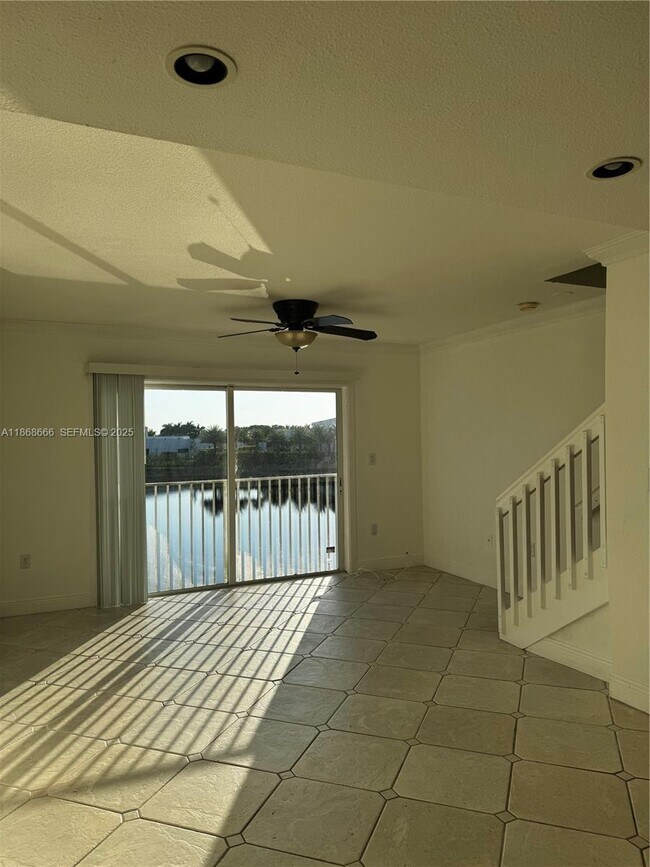 Building Photo - 154 Riviera Cir