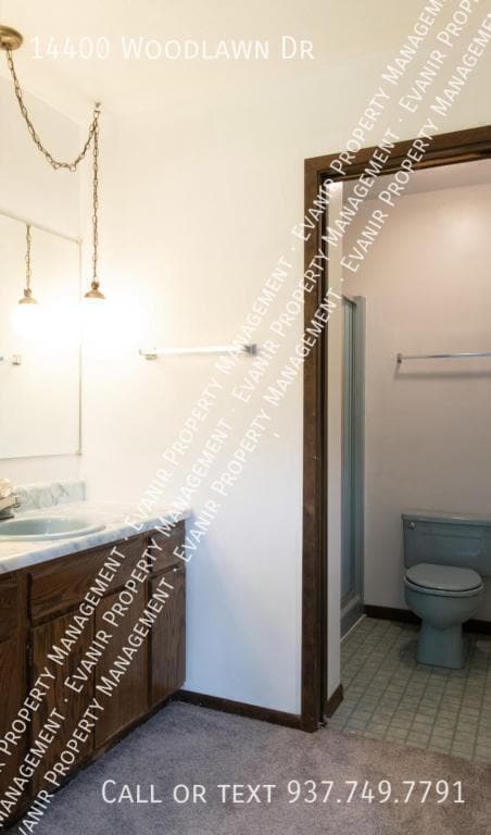 Building Photo - 14400 Woodlawn Dr